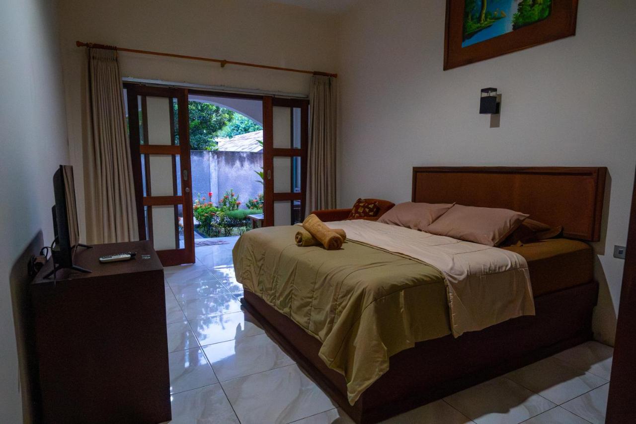 Family Garden Homestay Senggigi Exterior foto