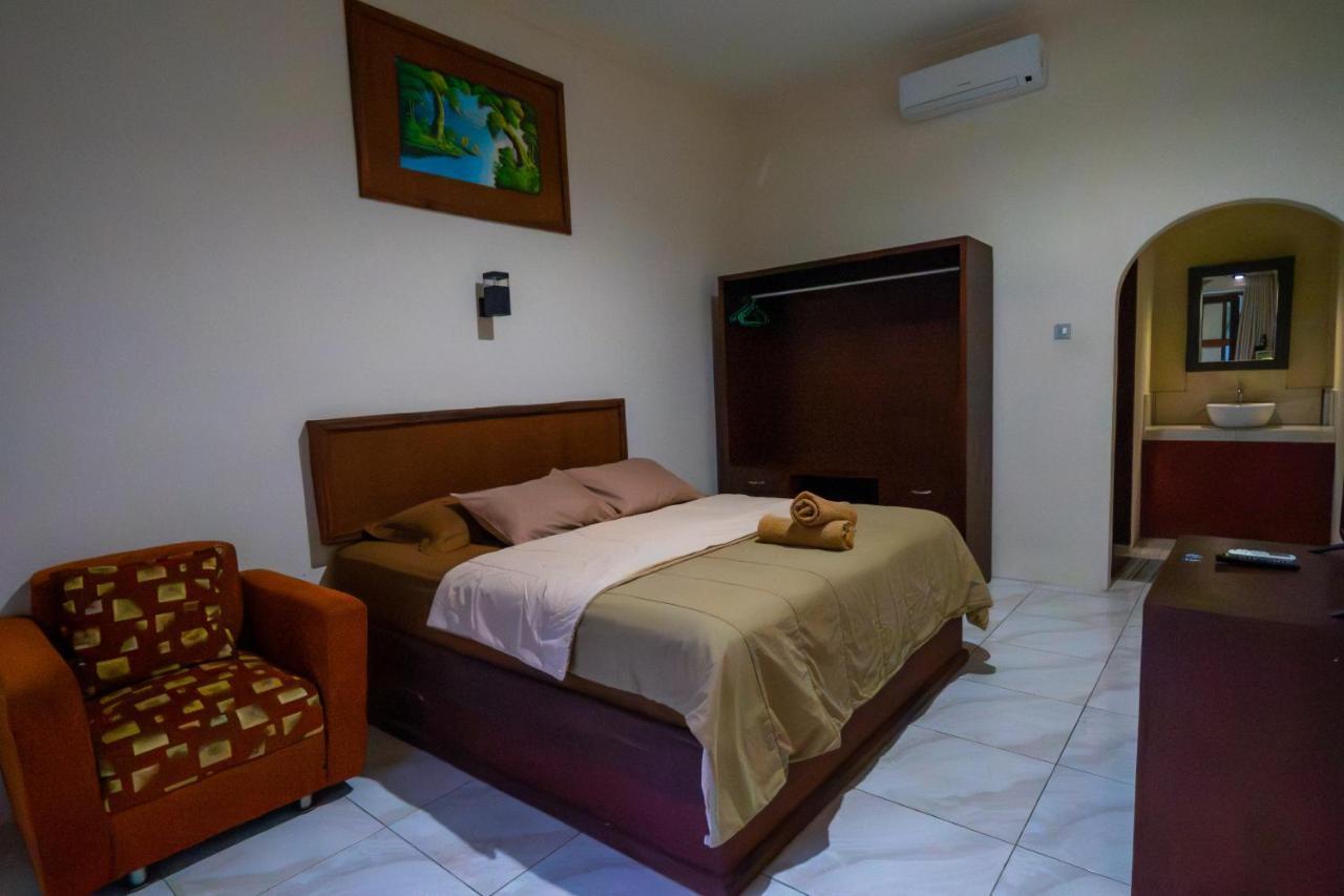 Family Garden Homestay Senggigi Exterior foto