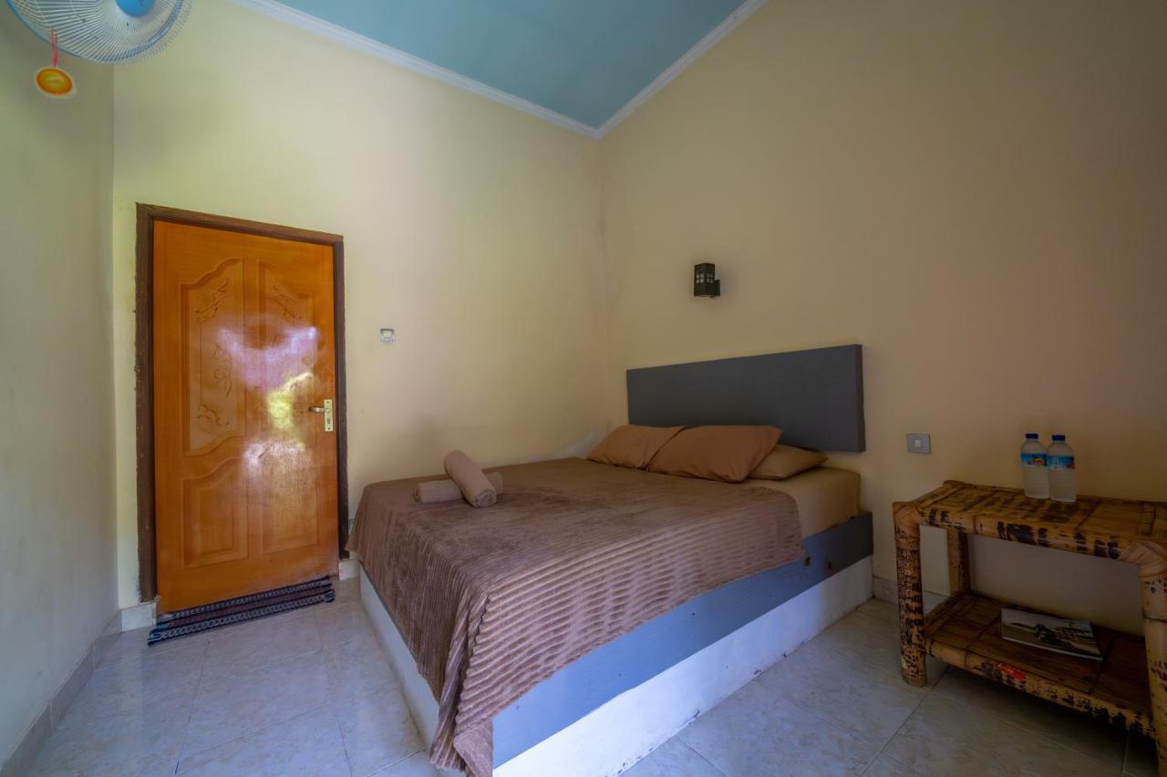Family Garden Homestay Senggigi Exterior foto