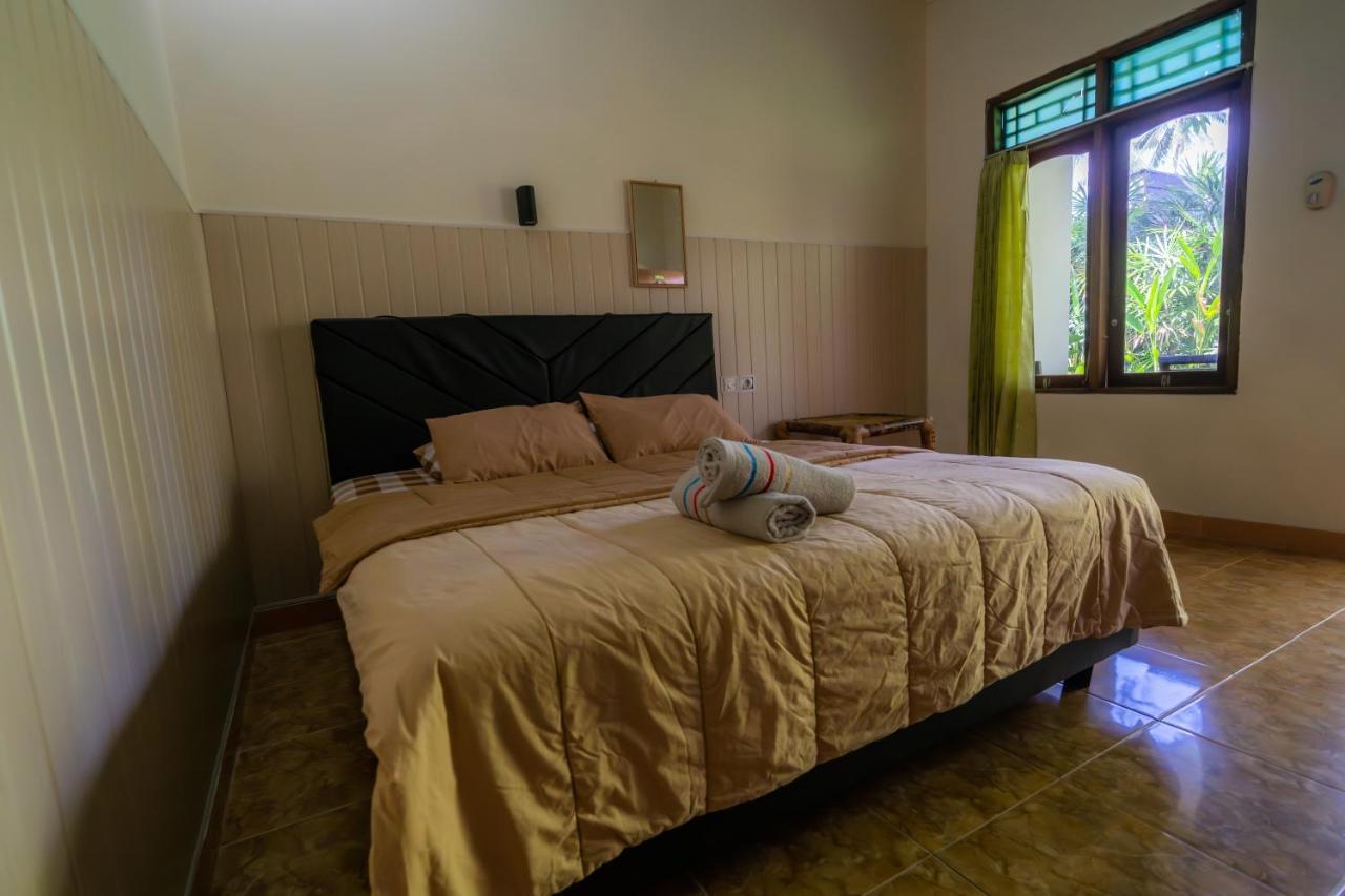 Family Garden Homestay Senggigi Exterior foto
