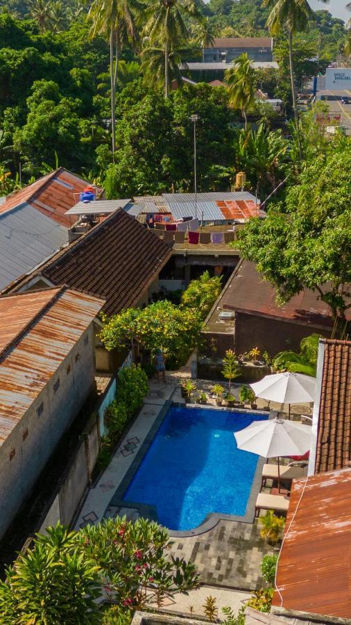 Family Garden Homestay Senggigi Exterior foto