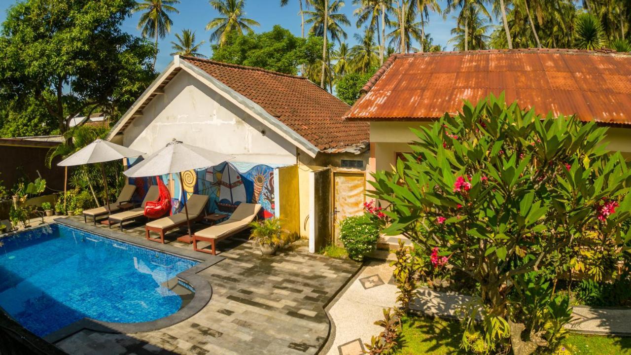 Family Garden Homestay Senggigi Exterior foto